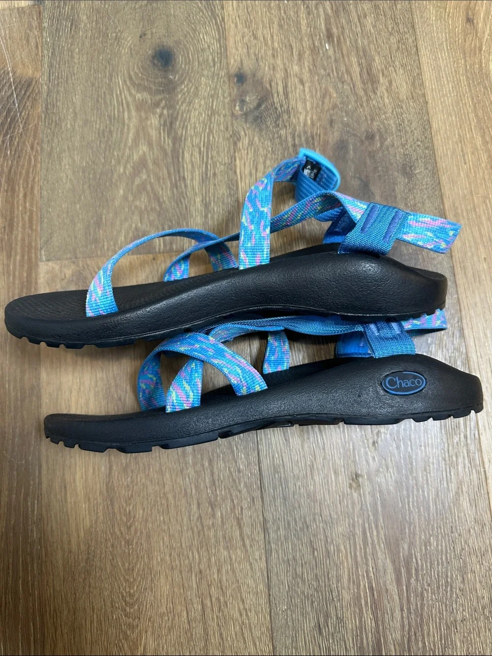 Chaco Women's Black Sandals with Blue Multi Straps (18)